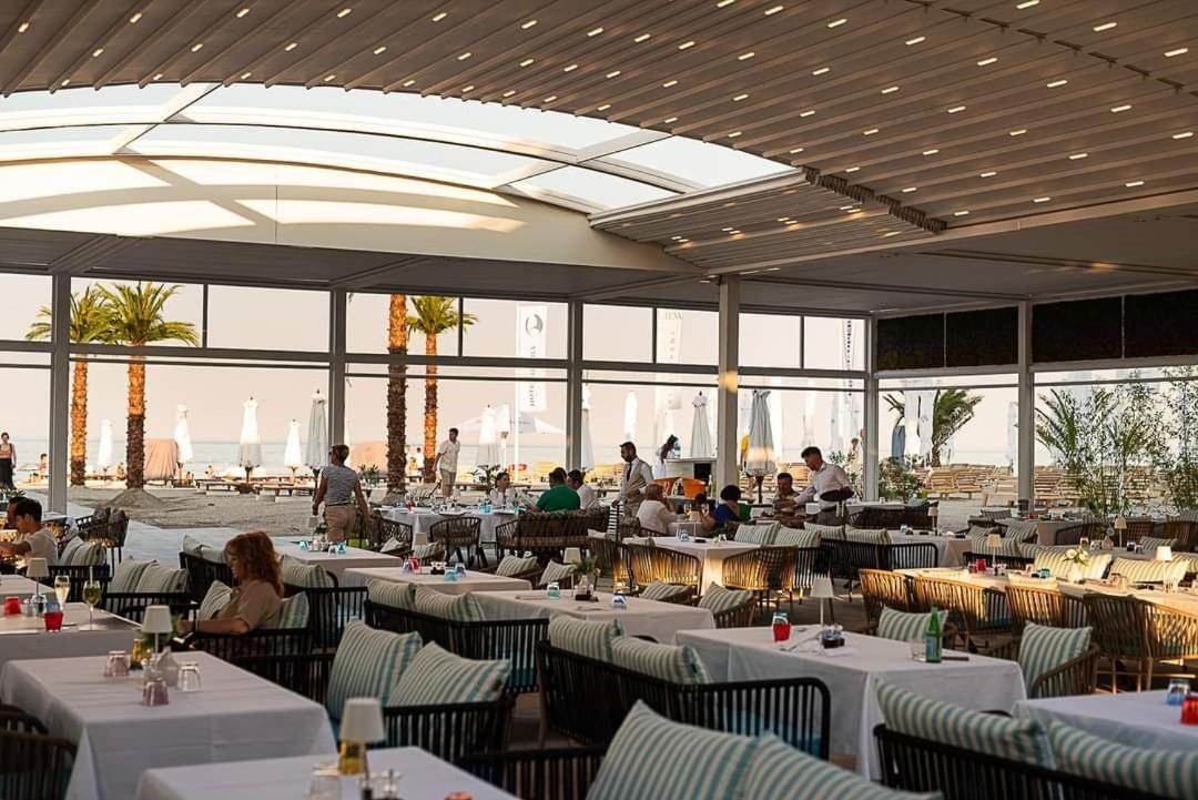 White Tower Mamaia Prestige Apartments Εξωτερικό φωτογραφία